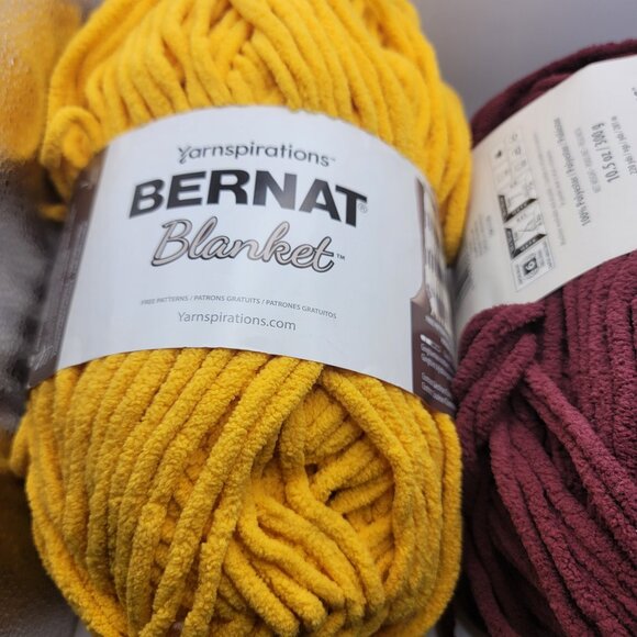 Bernat Blanket Yarnspirations (NWT) - Picture 9 of 9